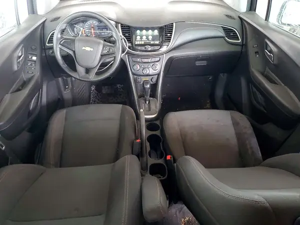 3GNCJKSB8KL205633 2019 CHEVROLET TRAX - Image 8