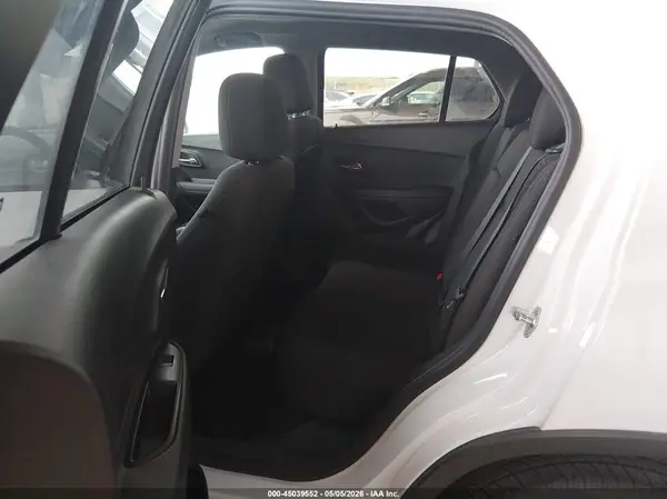 3GNCJKSB8KL206541 2019 CHEVROLET TRAX - Image 8