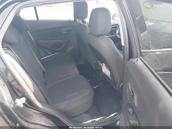 3GNCJKSB8KL210573 2019 CHEVROLET TRAX - Image 8