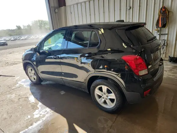 3GNCJKSB8KL242052 2019 CHEVROLET TRAX - Image 2