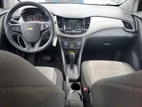 3GNCJKSB8KL250989 2019 CHEVROLET TRAX - Image 8