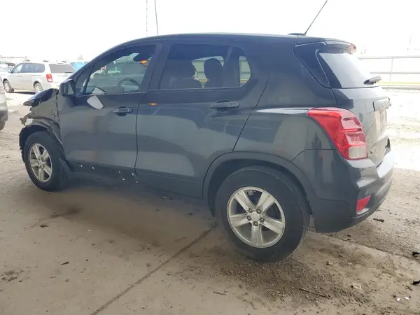 3GNCJKSB8KL255500 2019 CHEVROLET TRAX - Image 2