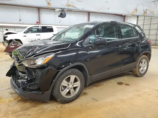 3GNCJKSB8KL257957 2019 CHEVROLET TRAX - Image 1