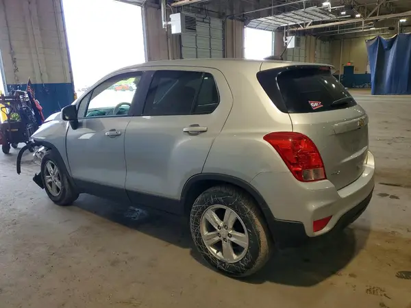 3GNCJKSB8KL284821 2019 CHEVROLET TRAX - Image 2