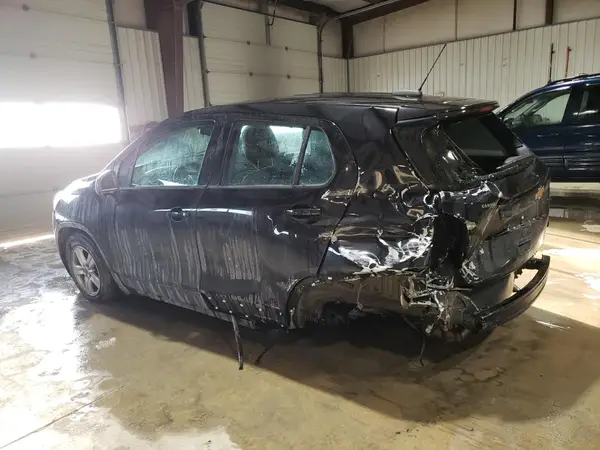 3GNCJKSB8KL301326 2019 CHEVROLET TRAX - Image 2