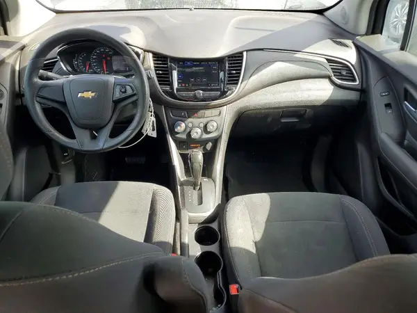 3GNCJKSB8KL308275 2019 CHEVROLET TRAX - Image 8