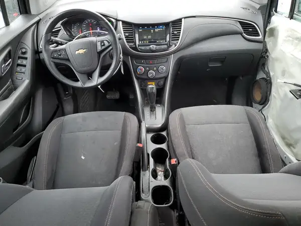 3GNCJKSB8KL330423 2019 CHEVROLET TRAX - Image 8