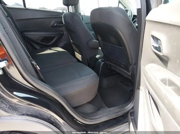 3GNCJKSB8KL357363 2019 CHEVROLET TRAX - Image 8