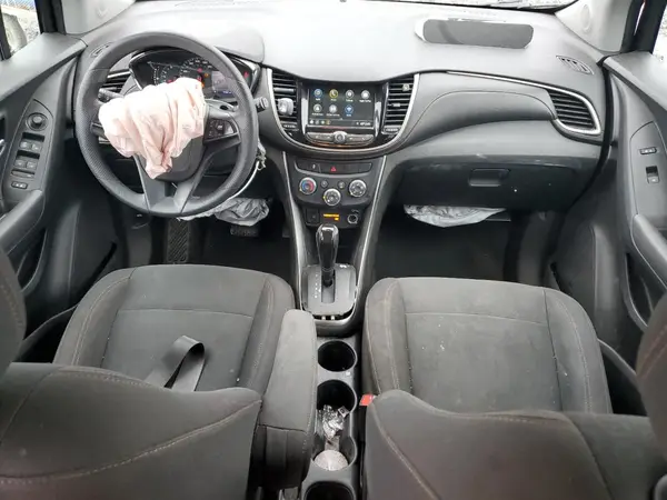 3GNCJKSB8KL366399 2019 CHEVROLET TRAX - Image 8