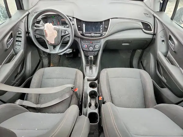 3GNCJKSB8KL391108 2019 CHEVROLET TRAX - Image 8