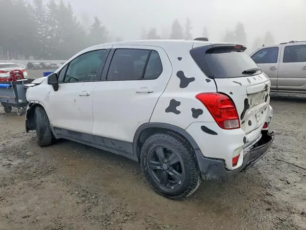 3GNCJKSB8KL391285 2019 CHEVROLET TRAX - Image 2