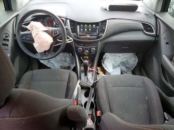 3GNCJKSB8KL391285 2019 CHEVROLET TRAX - Image 8