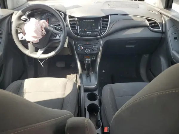 3GNCJKSB8KL396079 2019 CHEVROLET TRAX - Image 8