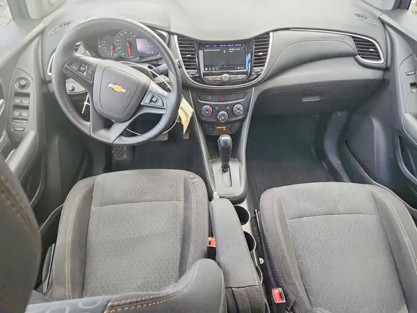 3GNCJKSB8KL403922 2019 CHEVROLET TRAX - Image 8