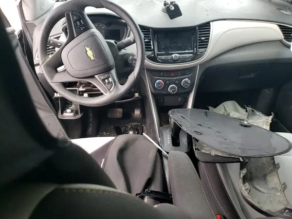 3GNCJKSB8KL404293 2019 CHEVROLET TRAX - Image 8
