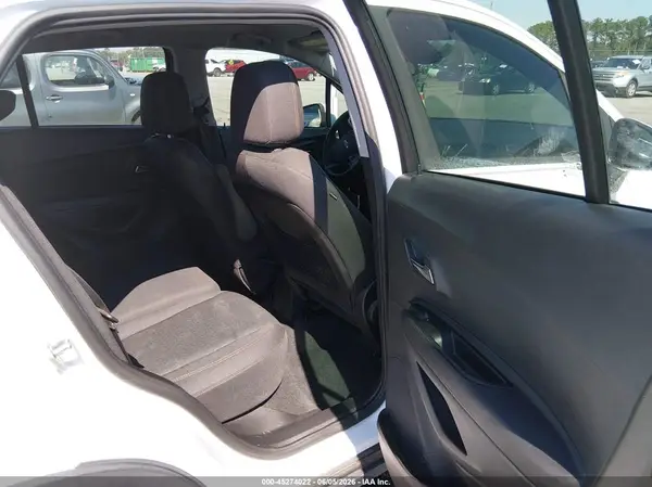3GNCJKSB8KL405170 2019 CHEVROLET TRAX - Image 8