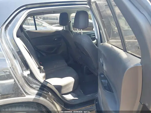 3GNCJKSB8LL116758 2020 CHEVROLET TRAX - Image 8