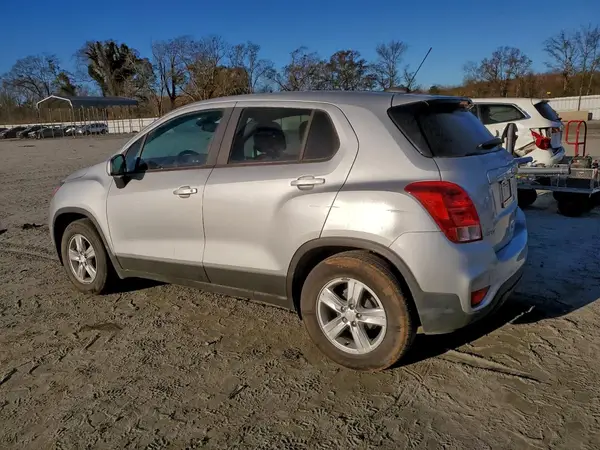 3GNCJKSB8LL119224 2020 CHEVROLET TRAX - Image 2