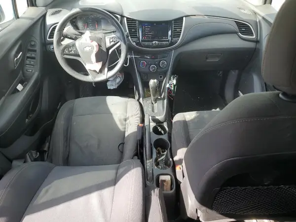 3GNCJKSB8LL129302 2020 CHEVROLET TRAX - Image 8