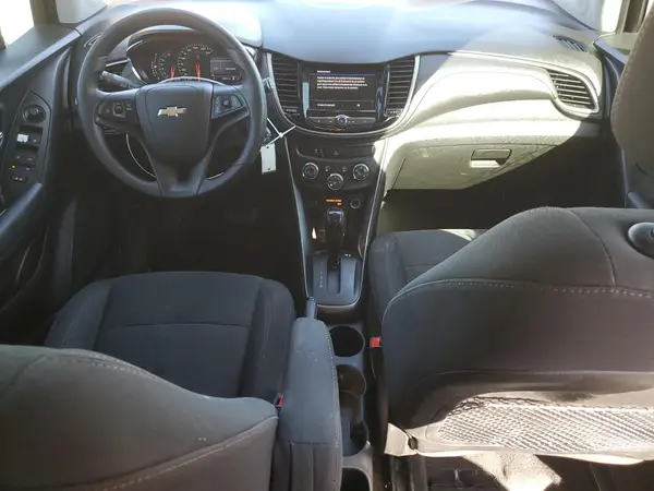 3GNCJKSB8LL142843 2020 CHEVROLET TRAX - Image 8