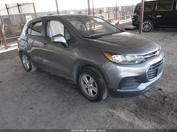 3GNCJKSB8LL148125 2020 CHEVROLET TRAX - Image 1