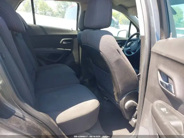 3GNCJKSB8LL151994 2020 CHEVROLET TRAX - Image 8