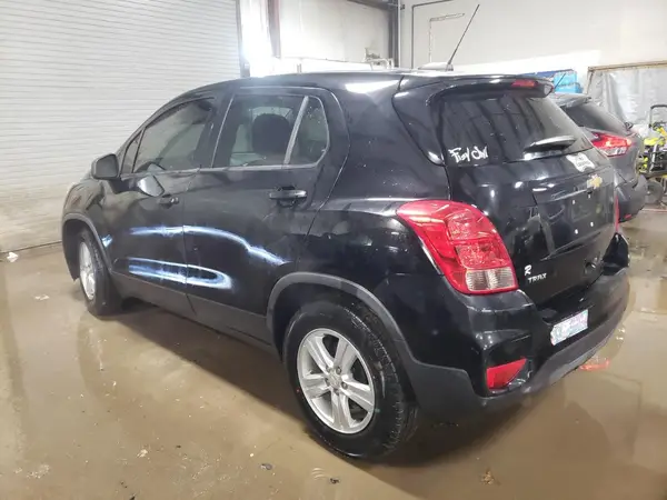 3GNCJKSB8LL166639 2020 CHEVROLET TRAX - Image 2