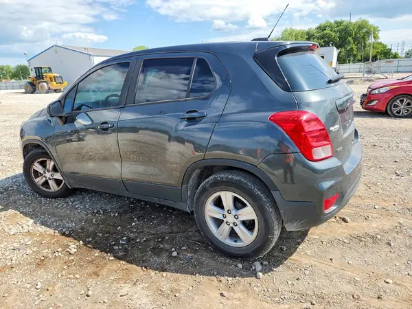3GNCJKSB8LL172490 2020 CHEVROLET TRAX - Image 2