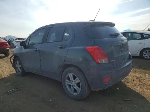 3GNCJKSB8LL174255 2020 CHEVROLET TRAX - Image 2
