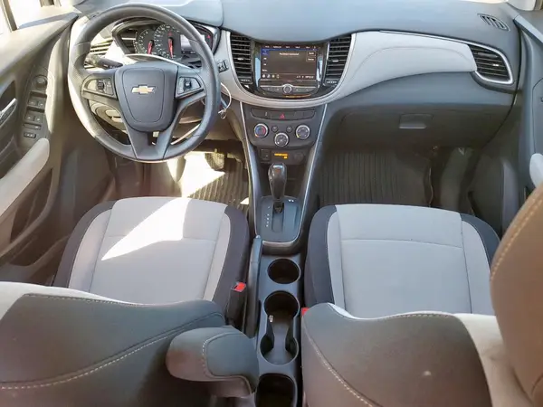 3GNCJKSB8LL177074 2020 CHEVROLET TRAX - Image 8
