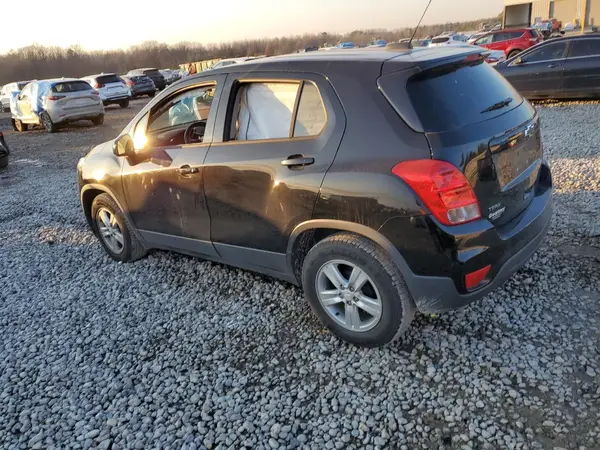 3GNCJKSB8LL181495 2020 CHEVROLET TRAX - Image 2