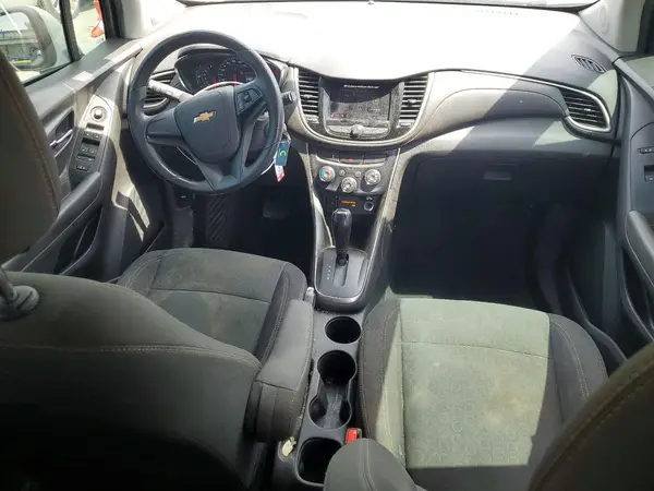 3GNCJKSB8LL191914 2020 CHEVROLET TRAX - Image 8