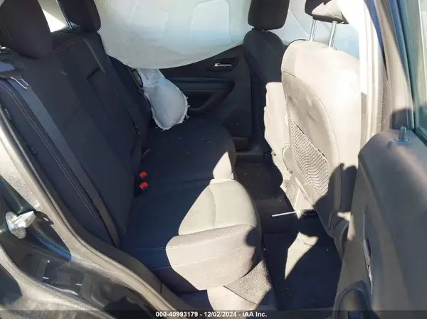 3GNCJKSB8LL216634 2020 CHEVROLET TRAX - Image 8