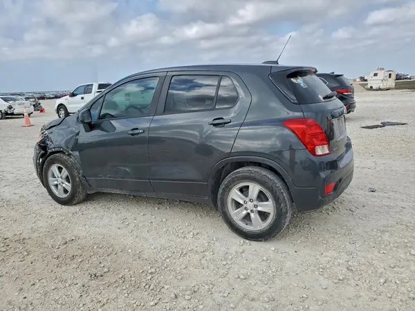3GNCJKSB8LL219260 2020 CHEVROLET TRAX - Image 2