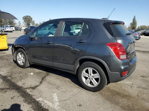 3GNCJKSB8LL226127 2020 CHEVROLET TRAX - Image 2
