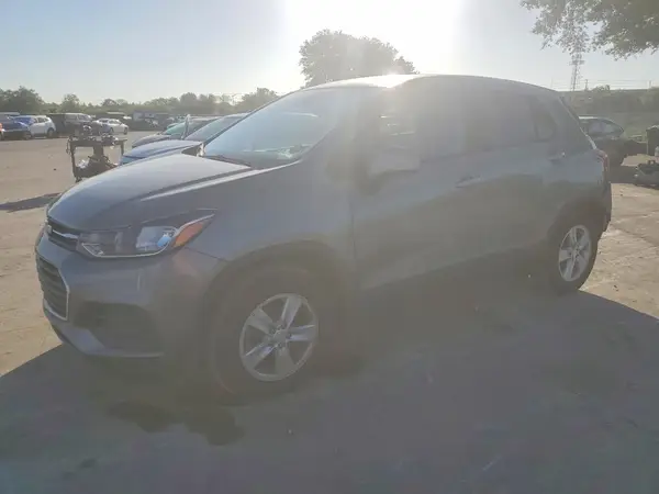 3GNCJKSB8LL243719 2020 CHEVROLET TRAX - Image 1