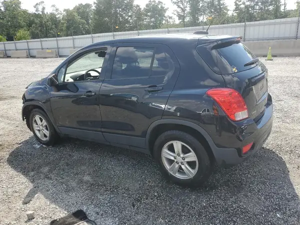 3GNCJKSB8LL284139 2020 CHEVROLET TRAX - Image 2