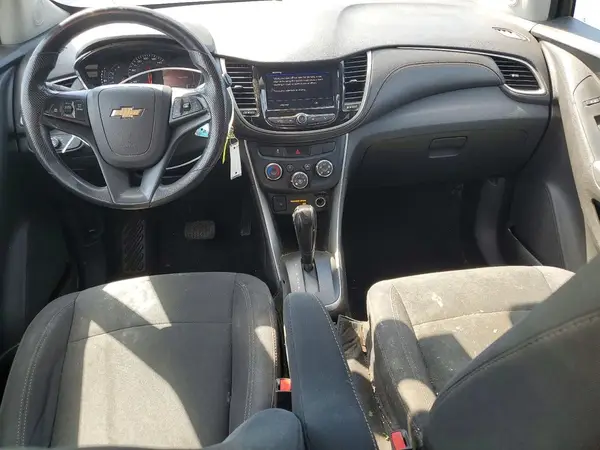 3GNCJKSB8LL287882 2020 CHEVROLET TRAX - Image 8
