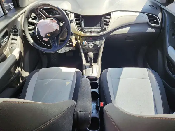 3GNCJKSB8LL299336 2020 CHEVROLET TRAX - Image 8