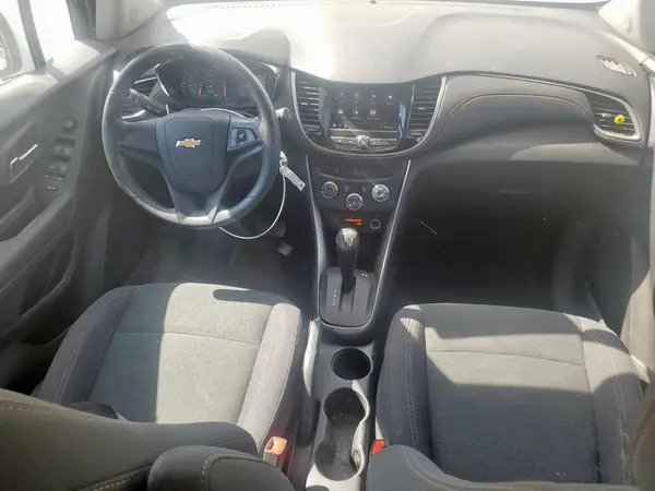 3GNCJKSB8LL311291 2020 CHEVROLET TRAX - Image 8