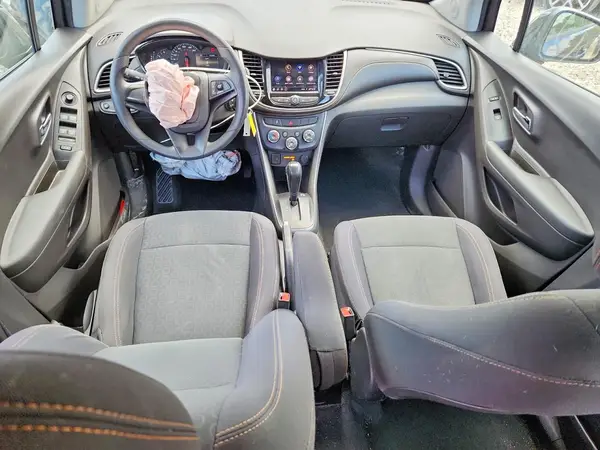 3GNCJKSB8LL312697 2020 CHEVROLET TRAX - Image 8