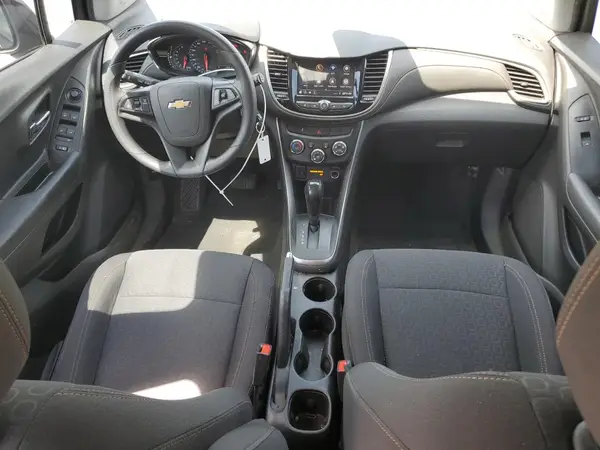 3GNCJKSB8LL319276 2020 CHEVROLET TRAX - Image 8