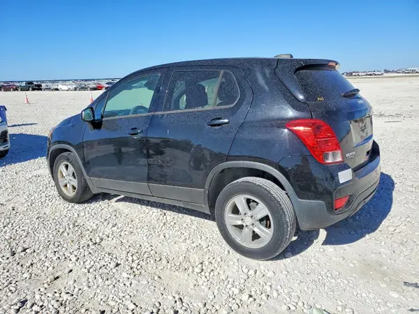 3GNCJKSB8LL340497 2020 CHEVROLET TRAX - Image 2