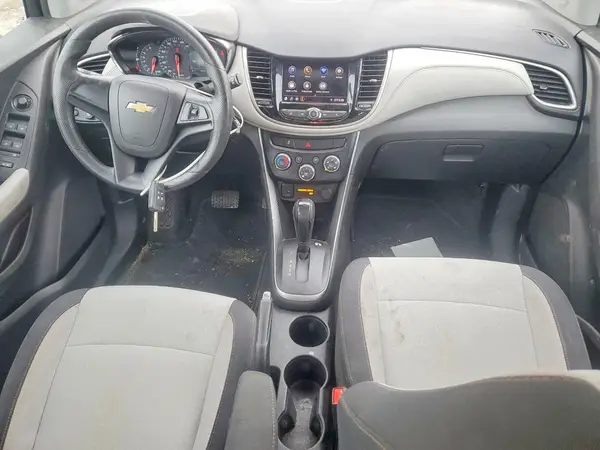 3GNCJKSB8LL341875 2020 CHEVROLET TRAX - Image 8