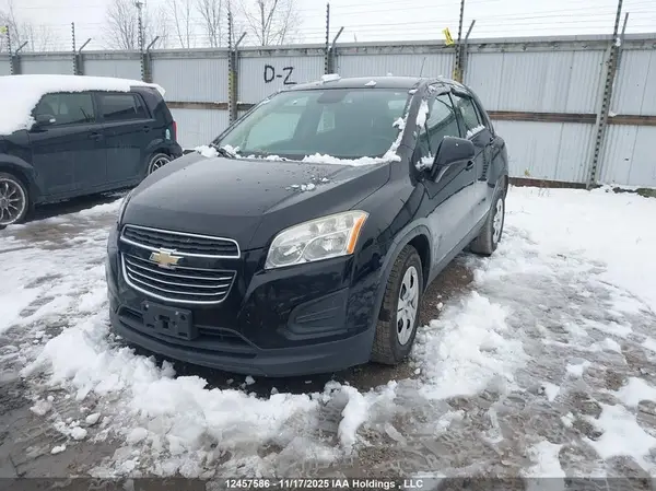 3GNCJKSB9GL166395 2016 CHEVROLET TRAX - Image 2