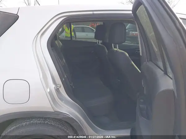 3GNCJKSB9GL235151 2016 CHEVROLET TRAX - Image 8