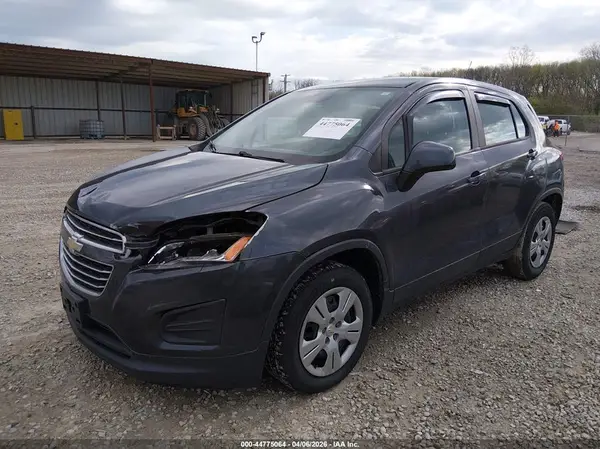3GNCJKSB9GL237191 2016 CHEVROLET TRAX - Image 2