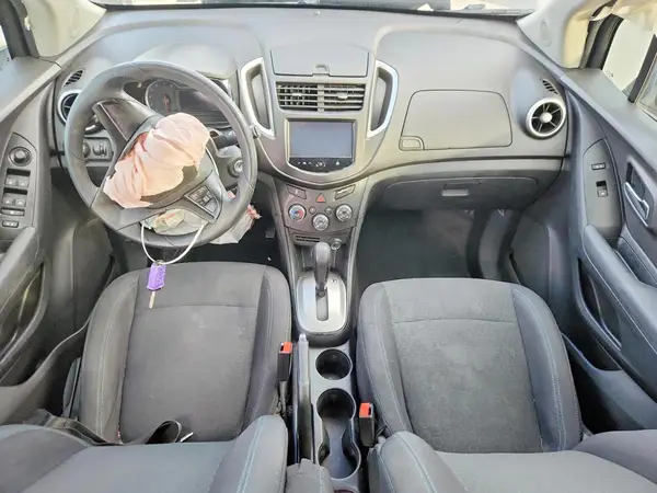 3GNCJKSB9GL242617 2016 CHEVROLET TRAX - Image 8