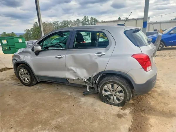 3GNCJKSB9GL248160 2016 CHEVROLET TRAX - Image 2