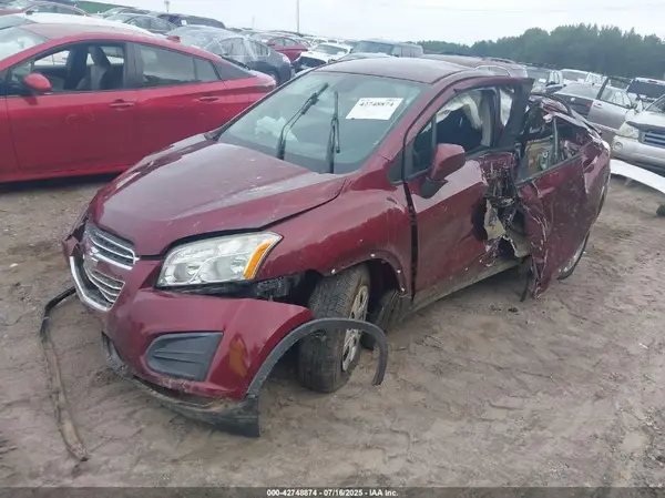 3GNCJKSB9GL266383 2016 CHEVROLET TRAX - Image 2